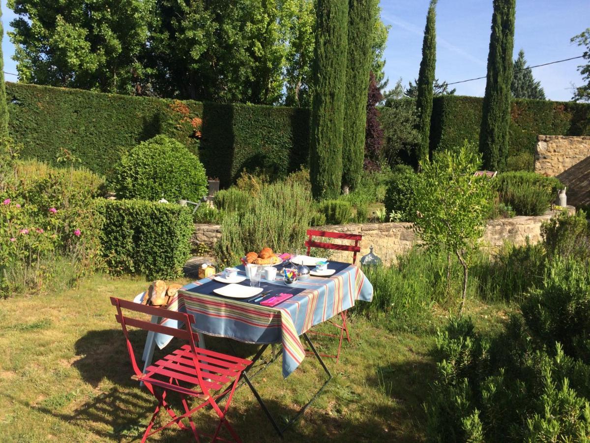 De Julie Le Jardin Bed & Breakfast *